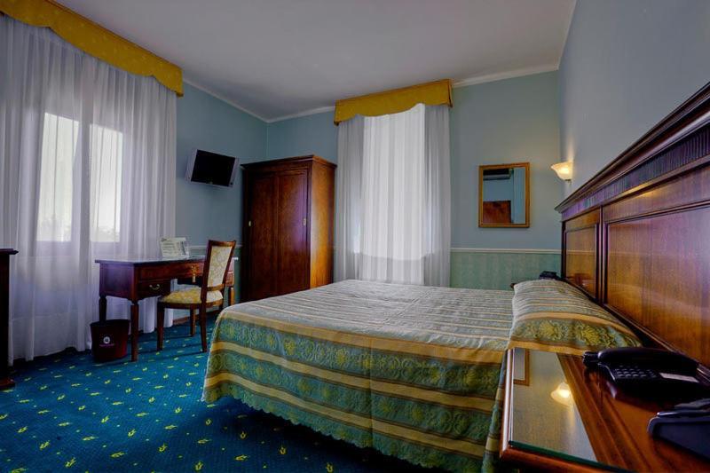 Hotel Castello Μόντενα Δωμάτιο φωτογραφία